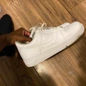 Hey my name is John I’m selling my Air Force1